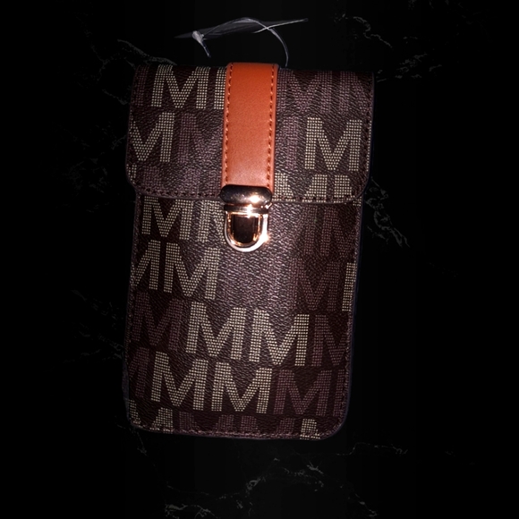 Crossbody cellphone and wallet. - Picture 1 of 3